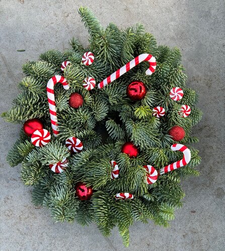 Candy Cane Wreath 10 inch