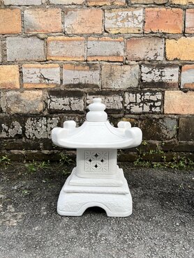 Pagoda Chinese Small White